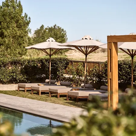 Ola Exclusive Residence, With Pool & Access, By Thinkvilla Vilă *
