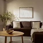 òla Exclusive Residence, With Pool&beach Access, By Thinkvilla Villa