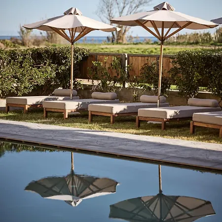 Ola Exclusive Residence, With Pool & Access, By Thinkvilla Villa