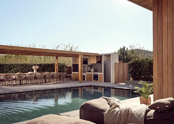 Вилла Ola Exclusive Residence, With Pool & Access, By Thinkvilla